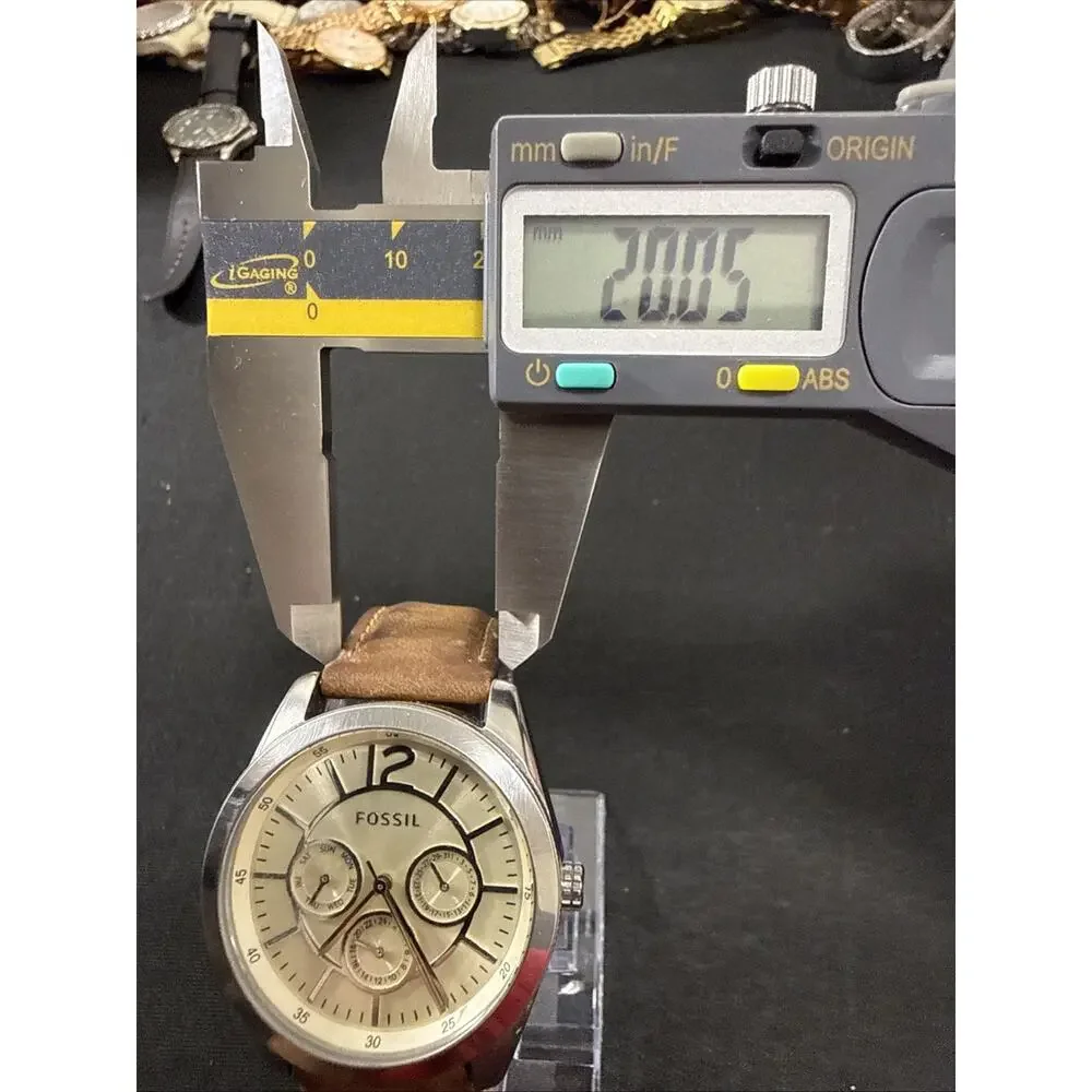Women/Unisex Fossil Brenna BQ-1454 38mm 7.75” Band New Battery Chronograph (G8)